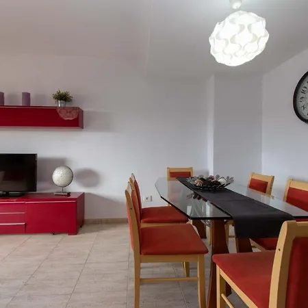 Oasis Dakota 1 - Three Bed With Sea And Pool Views *