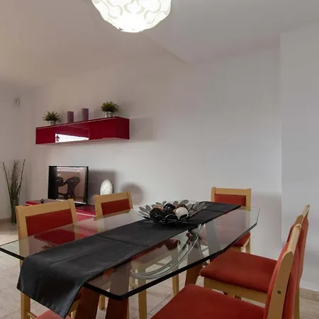 Apartamento Oasis Dakota 1 - Three Bed With Sea And Pool Views