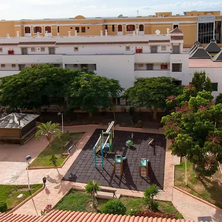 Oasis Dakota 1 - Three Bed With Sea And Pool Views Apartament *
