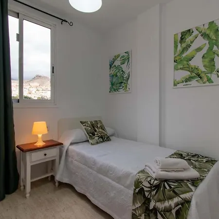 Oasis Dakota 1 - Three Bed With Sea And Pool Views *