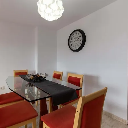 Oasis Dakota 1 - Three Bed With Sea And Pool Views Apartment